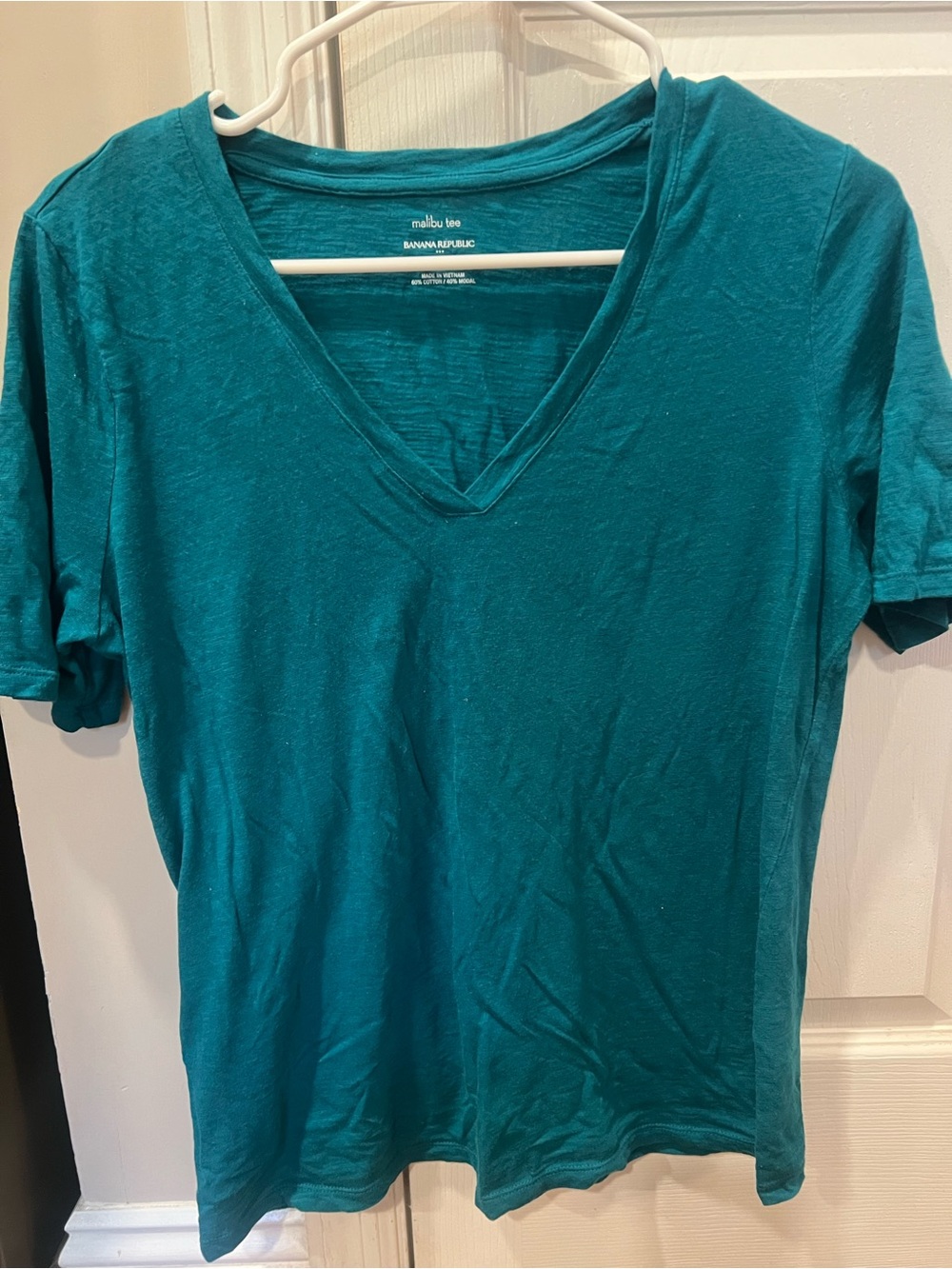 Banana Republic Malibu Tee size medium